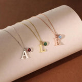 Kişiye Özel Baş Harf & Yuvarlak Taşlı Kolye