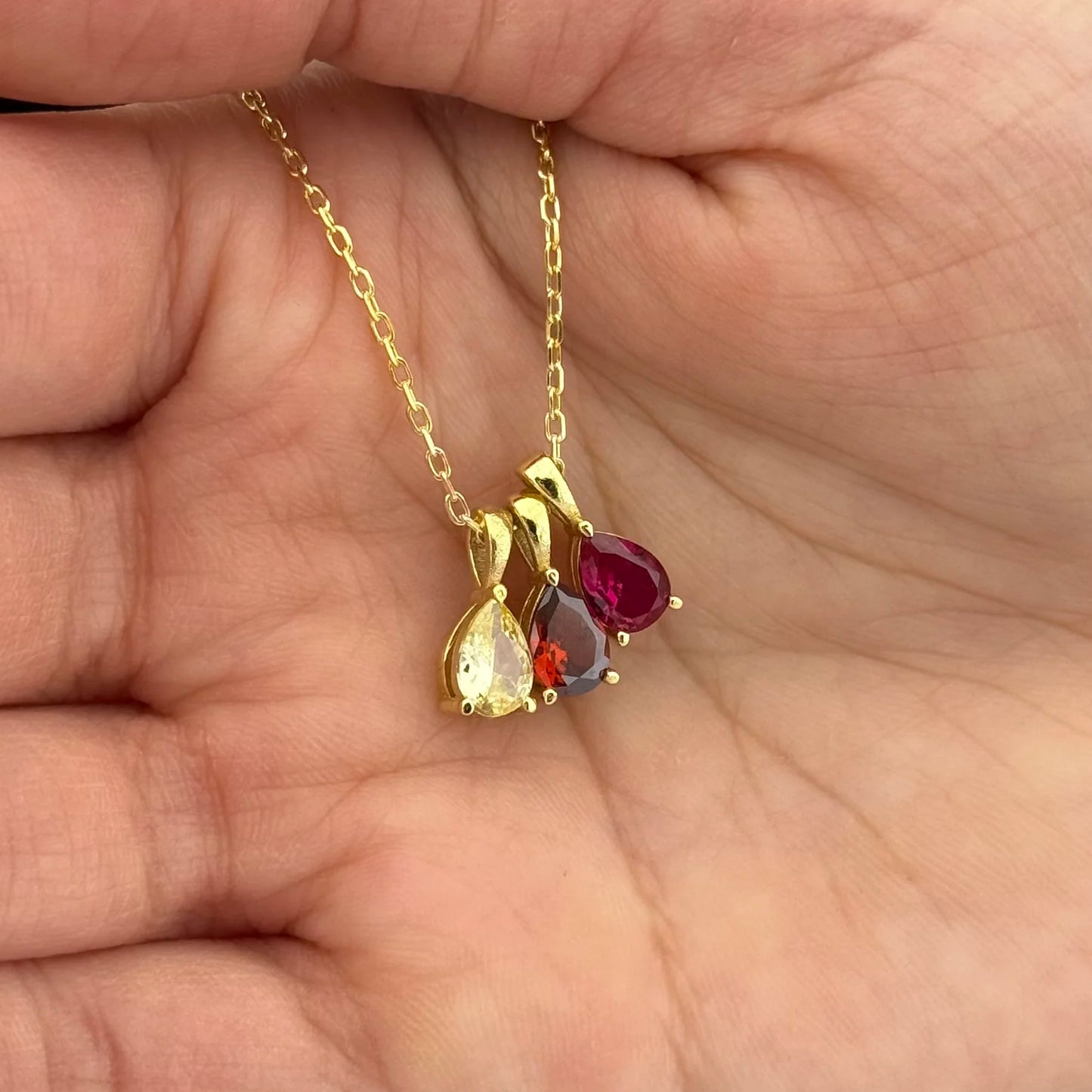 Doğum Taşı Kolye-Damla Kesim Çoklu Taşlı Kolye