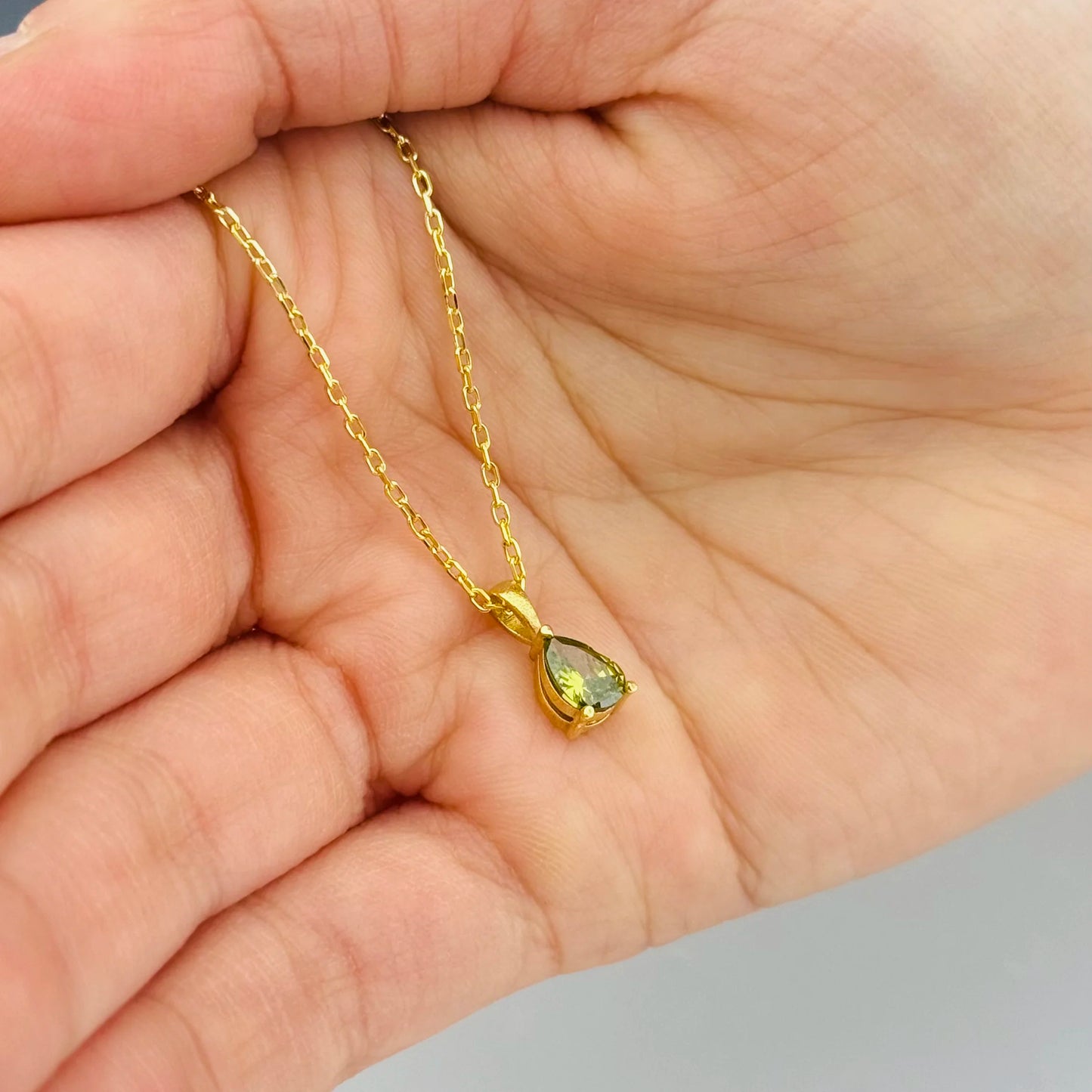 Doğum Taşı Kolye-Damla Kesim Çoklu Taşlı Kolye