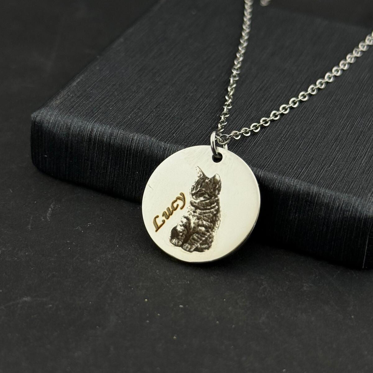 Kişiye Özel Fotoğraf İşlemeli Kedi Kolye | Gümüş Pet Takı